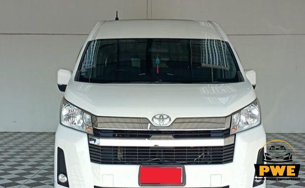 TOYOTA HIACE